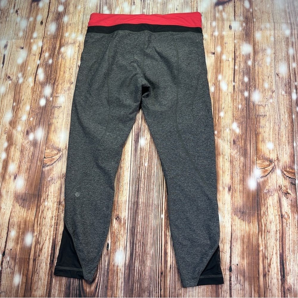 Lululemon Athletica Leggings With Mesh Detail
Size 10